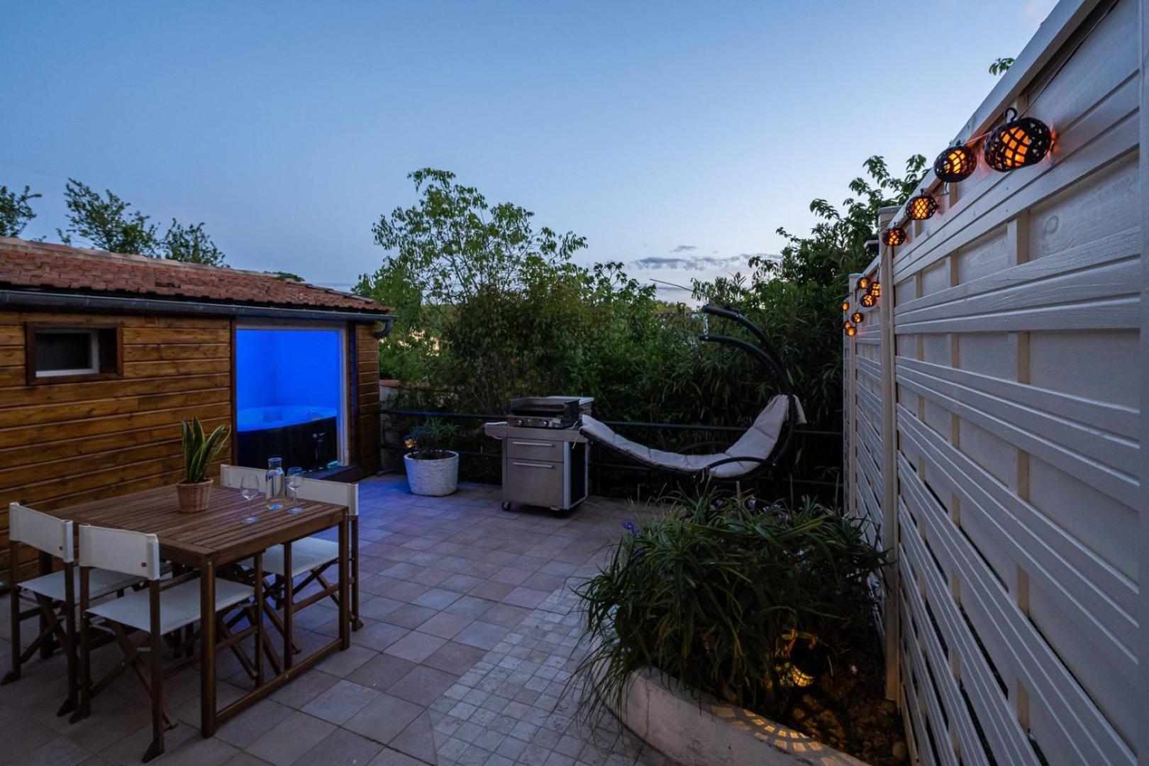 דירות קרקסון La Citadelle ~ Jacuzzi ~ Terrasse מראה חיצוני תמונה